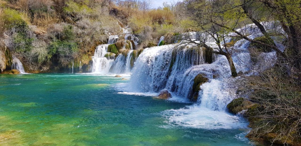 Отель Adriasobe Водице Экстерьер фото