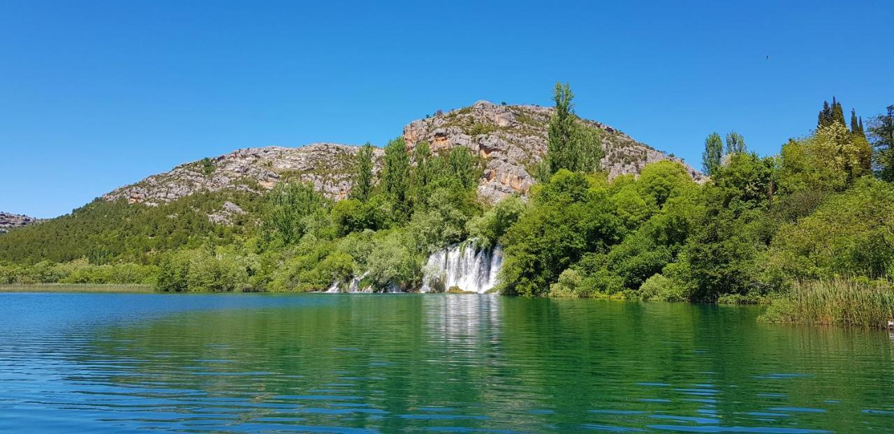 Отель Adriasobe Водице Экстерьер фото