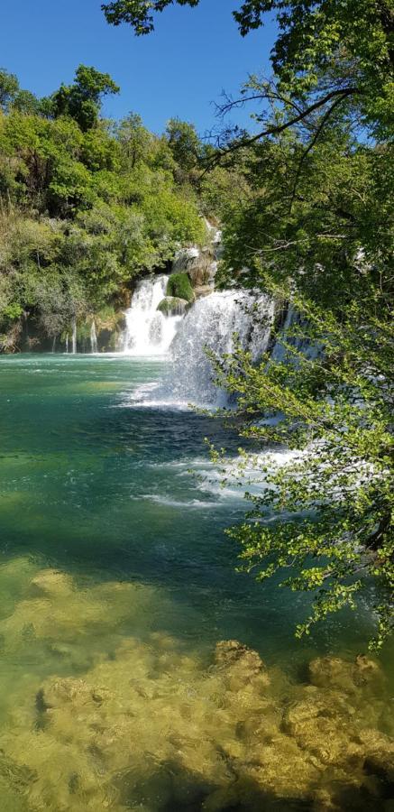 Отель Adriasobe Водице Экстерьер фото